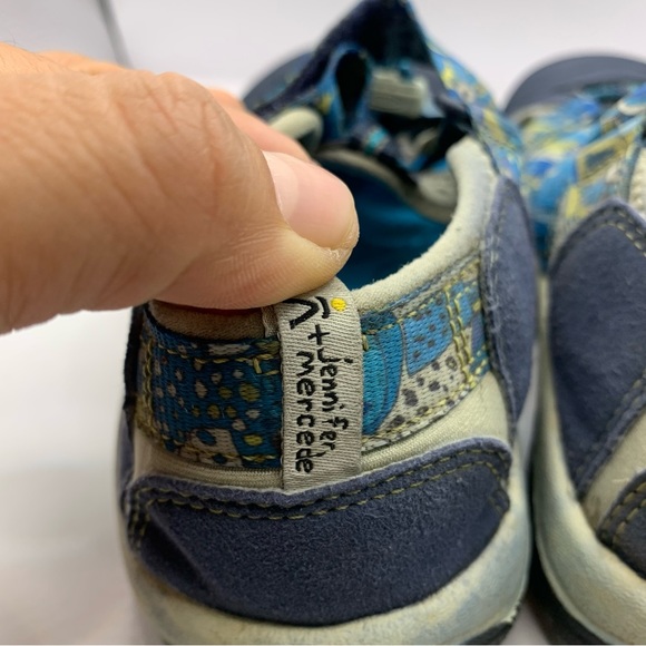 Keen Blue Pattern Washable Hiking Sandals, big boy SZ 3 hiking sandals - Picture 8 of 10